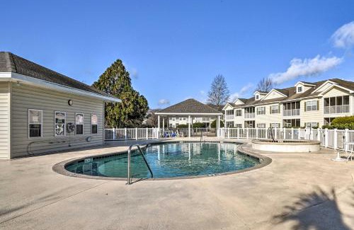 Red Hill Casa | Golfers Paradise in Myrtle Beach with Balcony!
