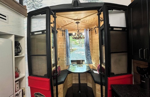 Lake Harmony Estates Cabina | Gondola34 - the Poconos most unique tiny cabin!