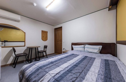 Gongju Hotel | Gongju Dongmyung Motel