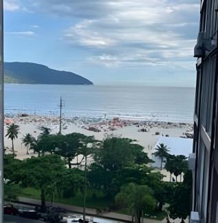 Santos Apartamento | Gonzaga Beach Vibes: Pé na Areia com 2 quartos