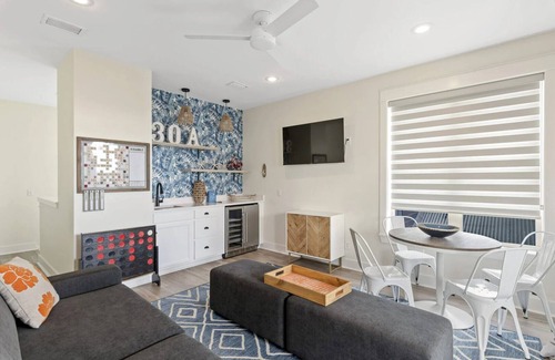 Rosemary Beach Casa | Good Day Sunshine by AvantStay | Sleeps 16, Pool + Private Beach Access