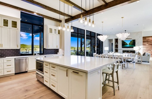 Lakecliff On Lake Travis Casa | Buena vida en el lago Travis