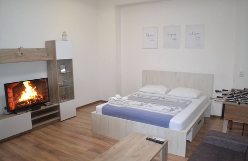 Sarajevska Apartamento | Good located, Quiet & Cozy apartment - perfect for two people!