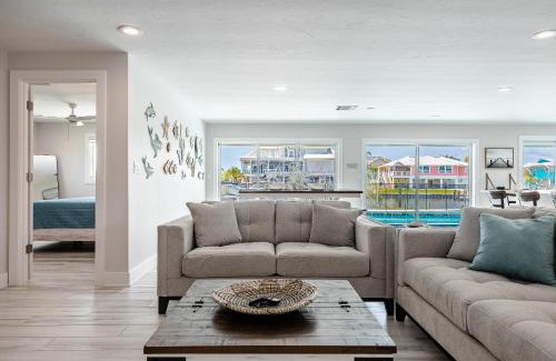 Siesta Isle Casa | Good Vibes and Tan Lines! Private Beach with Heated Pool - Villa Good Times, Fort Myers Beach