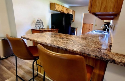 Greenville Junction Apartamento | Good Vibes Lodge - Moosehead Lake