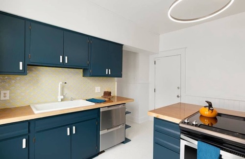 Northeast Minneapolis Apartamento | ¡Las buenas vibras solo viven aquí! Nuevo, descarado y tan divertido acaba de suceder en el noreste, Minneapolis