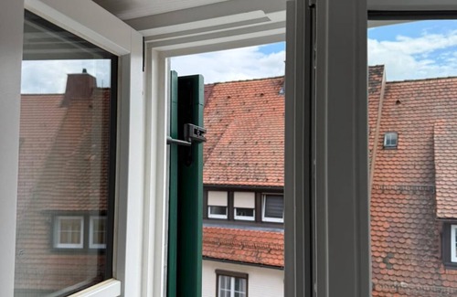 Freudenstadt Apartamento | Good Wood Apartment- The Nest I Modern half-timbered house on the market square in Freudenstadt