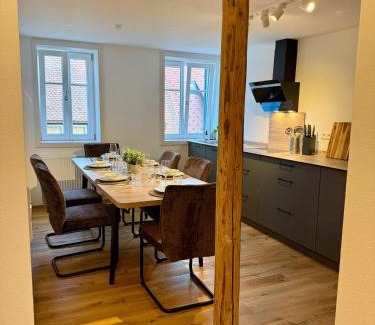 Freudenstadt Apartamento | Good Wood Apartment - Modernes Fachwerk am Marktplatz in Freudenstadt