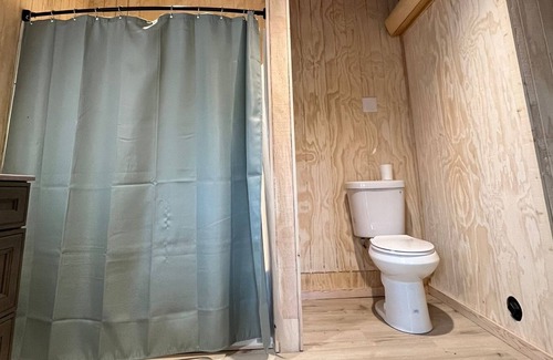 Logan Heights Casa | GoodLifeResorts (Downtown, Airport) 4 BR, 10 guest