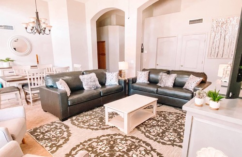 Canyon Trails Casa | Goodyear Pool Pet Friendly Perfect for Traveling/Club Teams