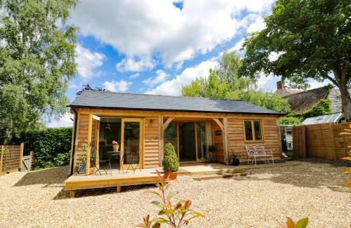 Halford Casa | Goose Lodge