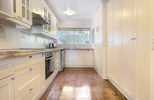 Gordon's Bay Apartamento | Gordonia 10 - Three Bedroom Apartment, Sleeps 6