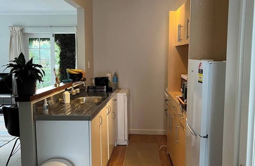 Herne Bay Apartamento | Gorgeous 1 bedroom Apartment in top, quiet suburb, Herne Bay, is Peaceful & Safe