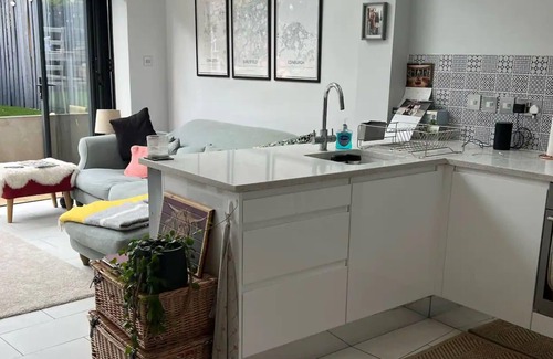 Wimbledon Park Apartamento | Gorgeous 1 Bedroom Apartment with Garden near Earlsfield