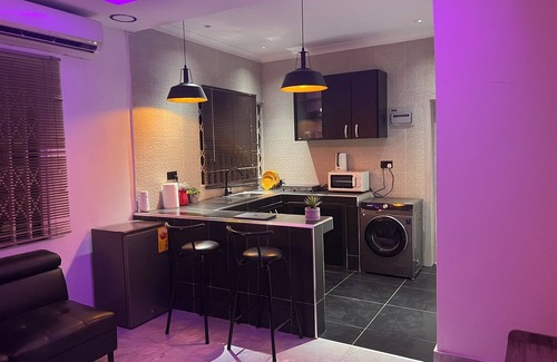 Teshie Casa | Gorgeous 1-bedroom apartment near Airport Hills with AC, WiFi