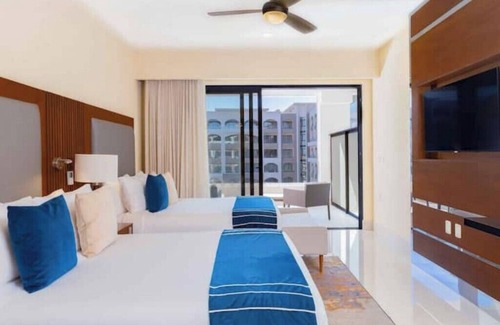 Santa Rosa Complejo | Gorgeous 2 bedroom Suite at Villa La Valencia Cabo Beach Resort & Spa!