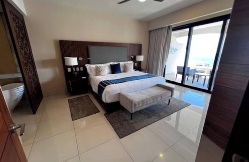 Santa Rosa Complejo | Gorgeous 2-bedrm resort in superb San José del Cabo with infinity pool, & more!