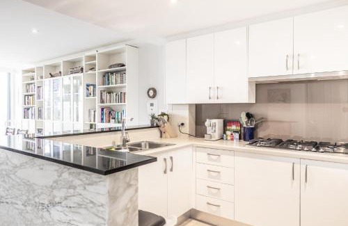 Chiswick Apartamento | Gorgeous 2-Bed Unit near Riverside Parks