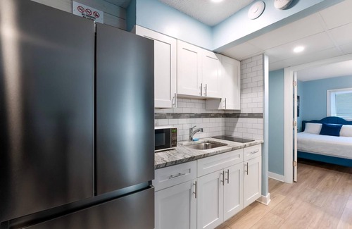 North Wildwood Apartamento | Gorgeous 2 Bedroom Condo with Two Heated Pools