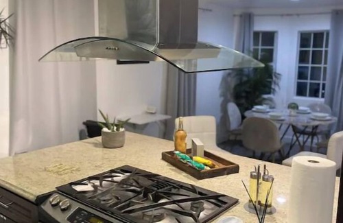 South Gate Casa | Gorgeous 2 bedroom 2 bath Near SoFI