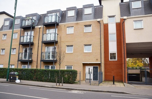 Leytonstone Apartamento | HERMOSO APARTAMENTO DE 2 DORMITORIOS, PARA 6 PERSONAS