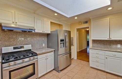 North Los Altos Casa | Gorgeous 2350 sq ft Ranch Home on a 14000 sq ft park-like Lot! Prime Location!!