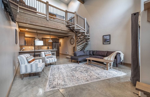 Coram Condominio | Gorgeous 2bd/2ba Condo Near Glacier Park w/King Beds,Full Kitchen &Hot Tub- #1-2