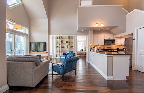 Belltown Condominio | Gorgeous 2BR Penthouse in the Heart of Seattle!