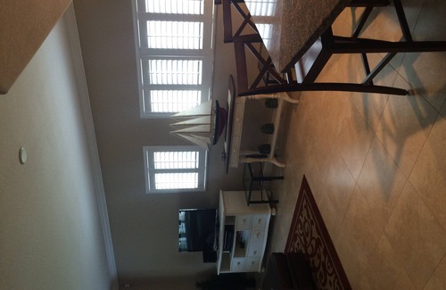 Gateway Condominio | Magnífico condominio de 3 bd en una comunidad cerrada: ¡camine hasta el parque jetBlue!