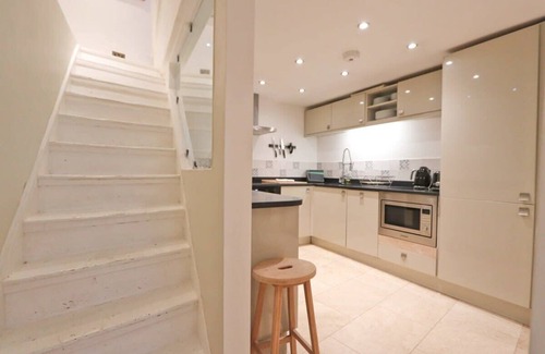 Clifton Casa | Gorgeous 3 Bedroom Town House In Clifton, Bristol