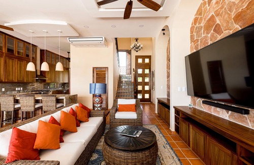 San Pedro Mixtepec Villa | Villa Puerto -Hermosa Villa de 3 Recamaras Frente al Mar con Alberca privada!-