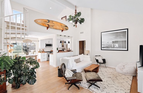 Oxnard Shores Condominio | Gorgeous 3 Bedroom Beachfront Condo w/ Ocean Views