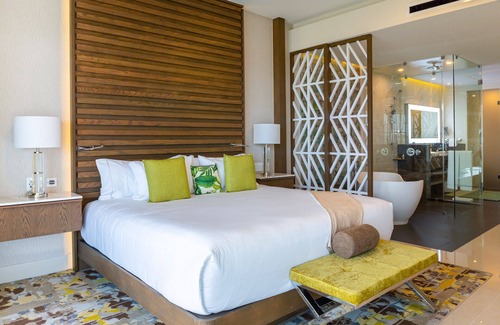 Puerto Juarez Complejo | Gorgeous 3-bedroom Penthouse Loft at Garza Blanca Cancun