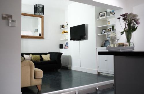 Lisburn Casa | Gorgeous 3 Bedroom Victorian Townhouse