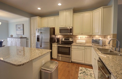 Frankford Casa | Gorgeous 3 BR, 2.5 BA, 5 Miles to Bethany Beach, Pool, Tennis, Walking Trails, and Free Activities!