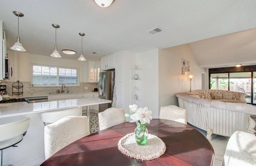 Clodine Casa | Gorgeous 4 Bd/2.5 Ba with King Suite