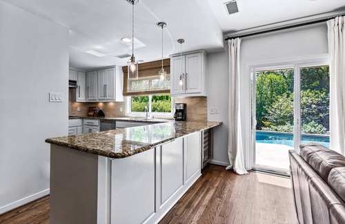 Northwest Dallas Casa | Gorgeous 4 Bedroom Home with a pool on Joe's Creek