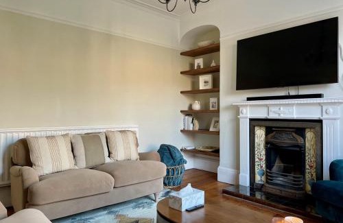 Northampton Casa | Gorgeous 4 bedroom Townhouse