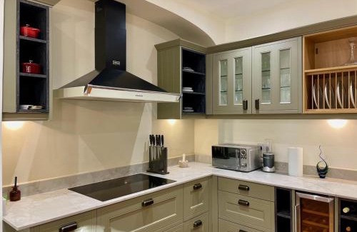 Northampton Casa | Gorgeous 4 bedroom Townhouse
