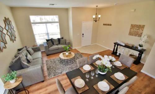 Marbella Casa | Gorgeous 5 Bdr Private pool and Jacuzzi in Davenport