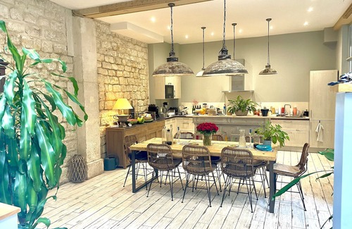 Quartier Saint-Georges Casa | Gorgeous 5 Bedroom Parisian Home