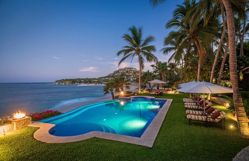 Palmilla Villa | Preciosa finca de 8 dormitorios frente al mar con piscina privada, aire acondicionado, WiFi, barbacoa y más.