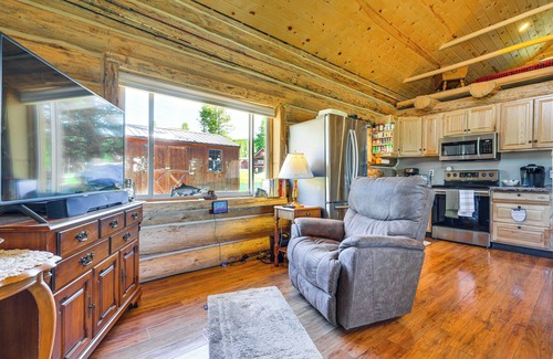 Georgetown Cabina | Gorgeous Anaconda Cabin < 1 Mi to Georgetown Lake!