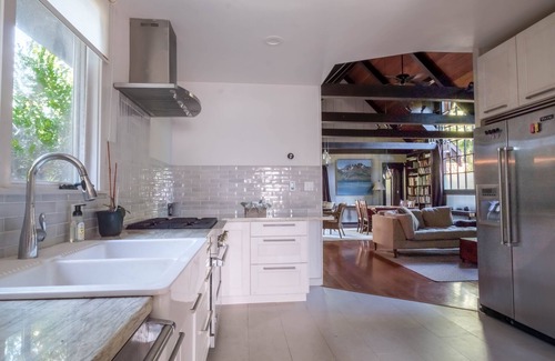 Altadena Casa | 2b / 2bth clásico hogar arquitectónicamente impresionante