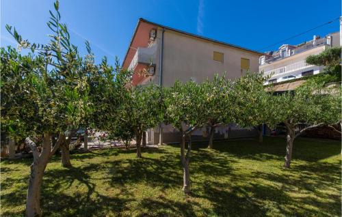 Duce Apartamento | Gorgeous Apartment In Duce With Wifi