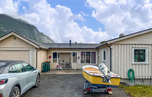 Nesset Apartamento | Gorgeous Apartment In Eresfjord