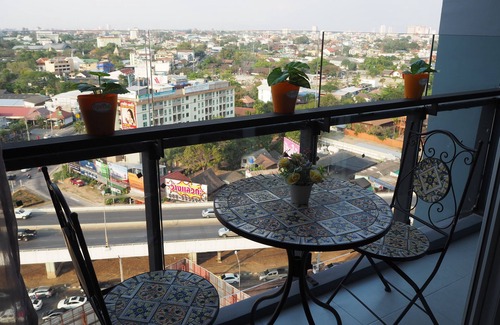 Chiang Mai Apartamento | Precioso apartamento con vistas a la montaña y la ciudad