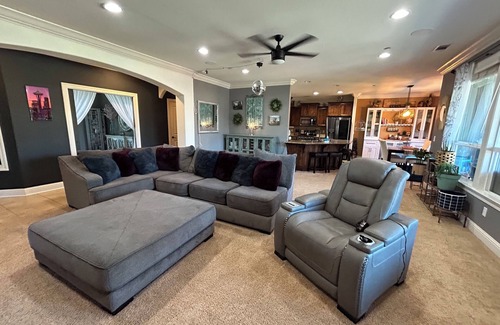 Redding Casa | Gorgeous backyard oasis with all of the comforts of home, the W has it all!