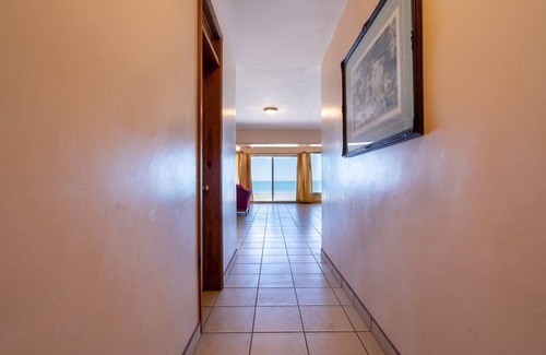 Villas de Las Palmas Casa | Gorgeous beach front condo