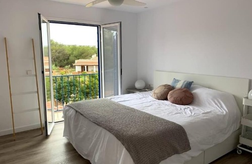 Formentera Villa | Gorgeous Beach Villla with AC pool, 300m2 from Playa Mitjorn and pool